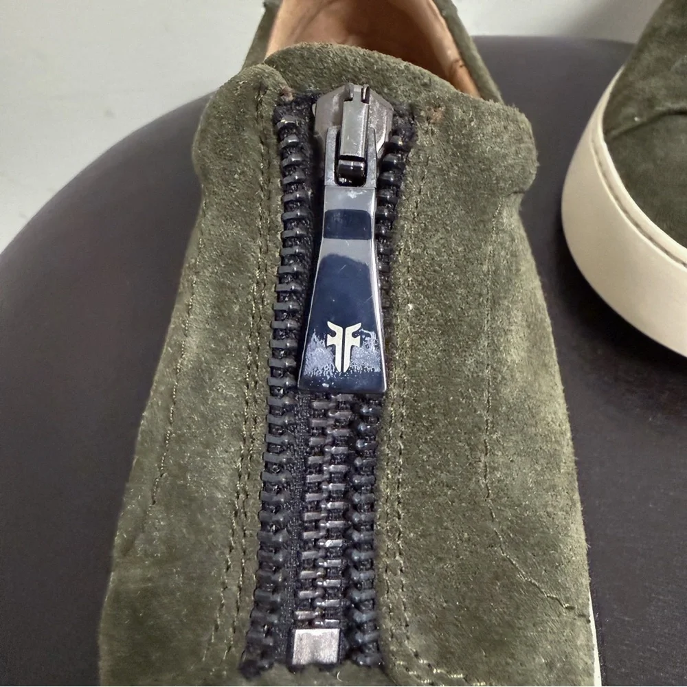 Frye Forest Green Suede Lena Zip Up Slip On Low Ivory Trim Top Sneaker 8 8M